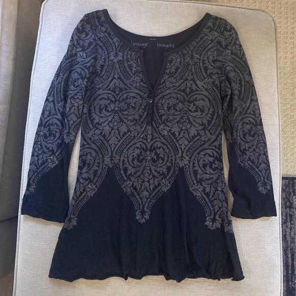 LANGUAGE Los Angeles Black & Gray Pattern Beaded V-neck T Shirt - 3/4 Sleeve - M - Picture 6 of 7